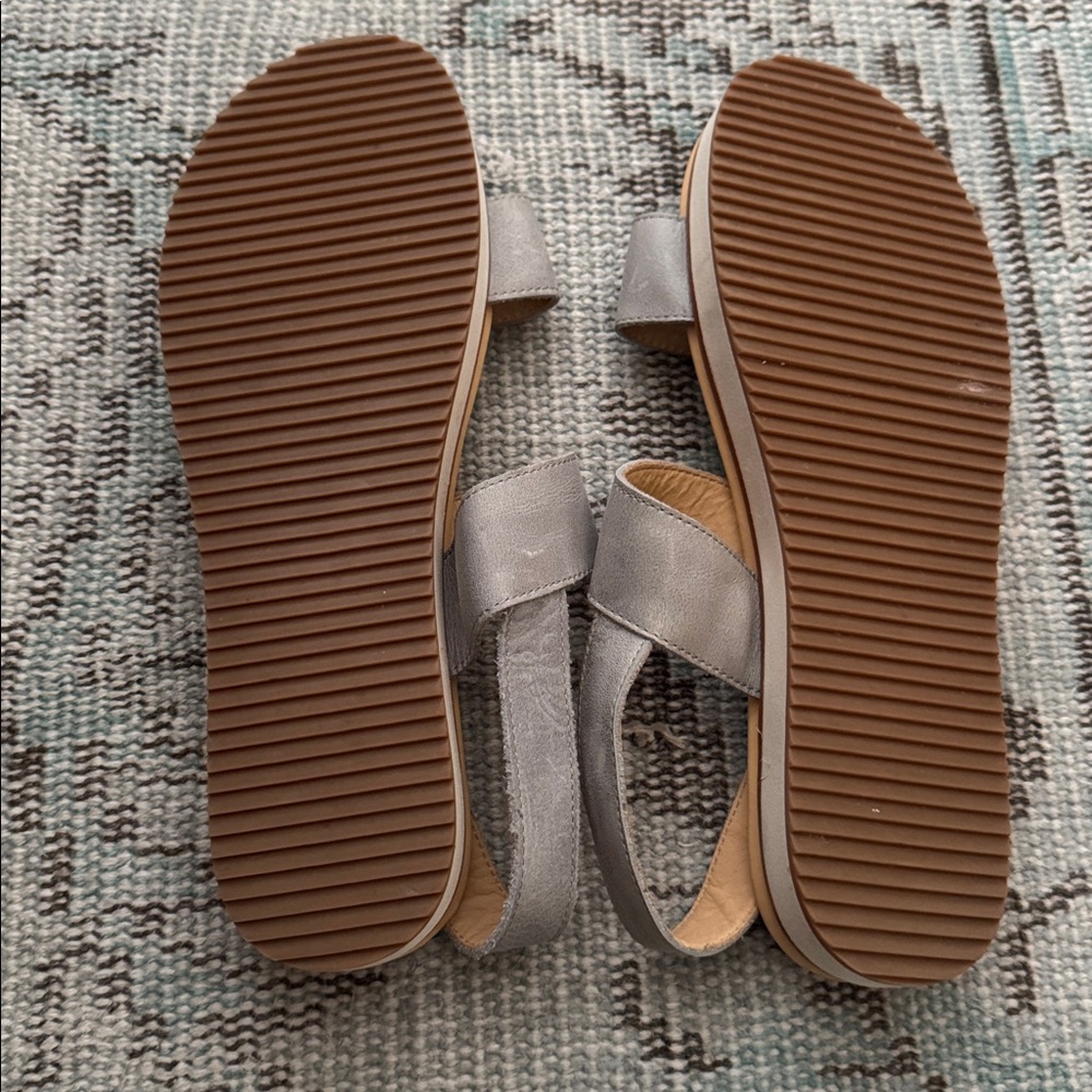 Nisolo Go-To Flatform Sandals, Gray, size 11 - Picture 5 of 6